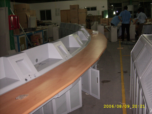 弧形拼接式操作臺(tái)