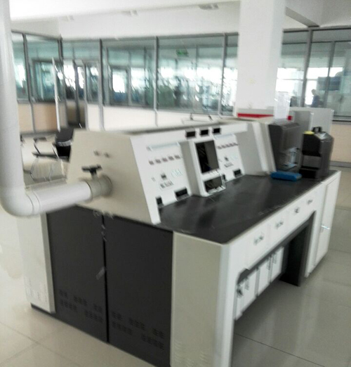 實(shí)驗(yàn)室操作臺(tái)